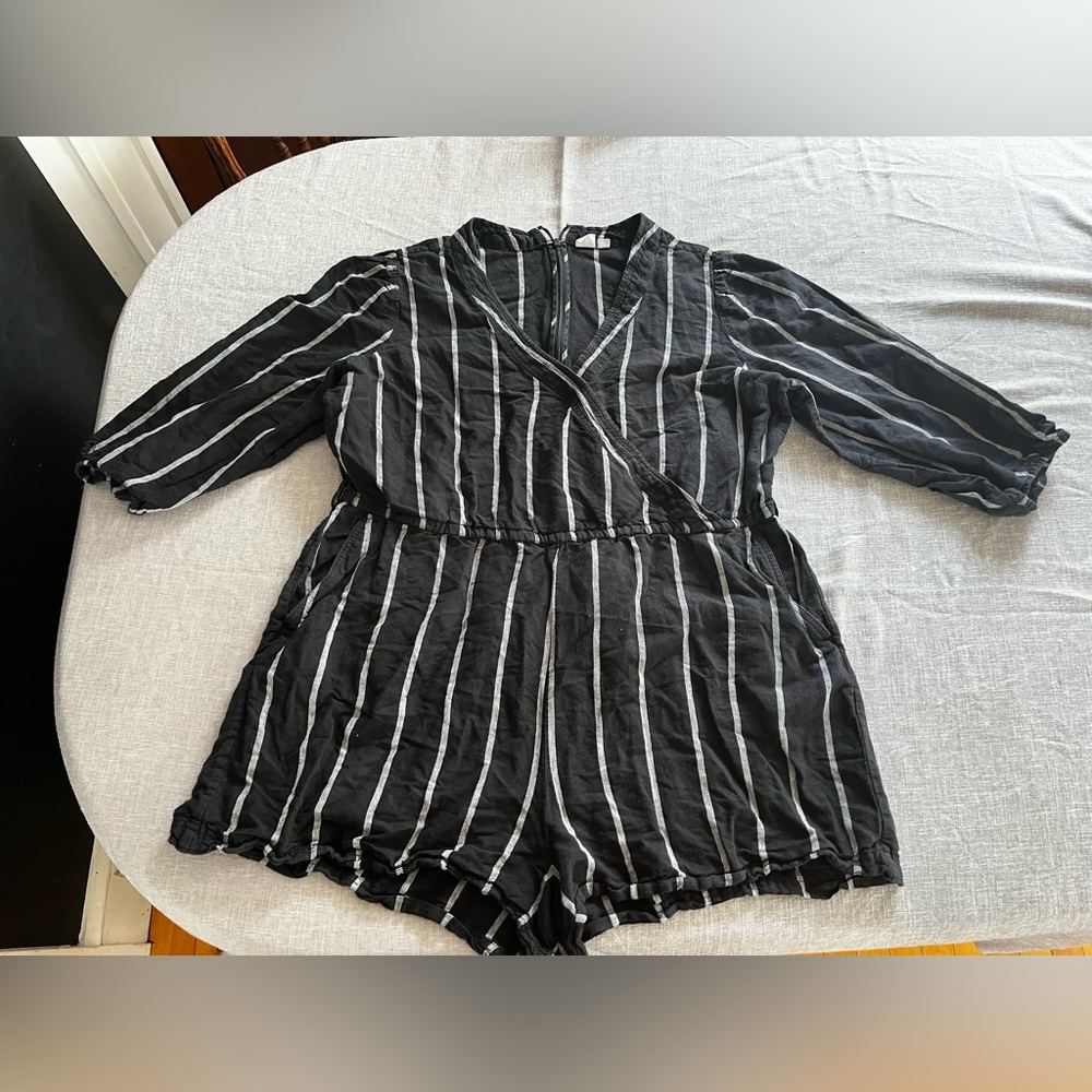 Gap Long Sleeve Linen Romper/Jumpsuit Women’s Size 20